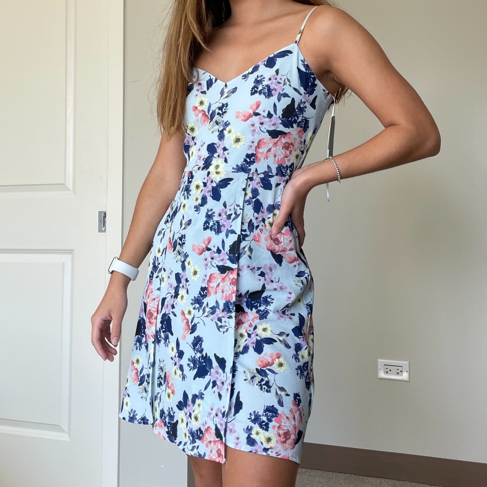 NWT French Connection Blue Floral Wrap Mini Dress Spring/Summer